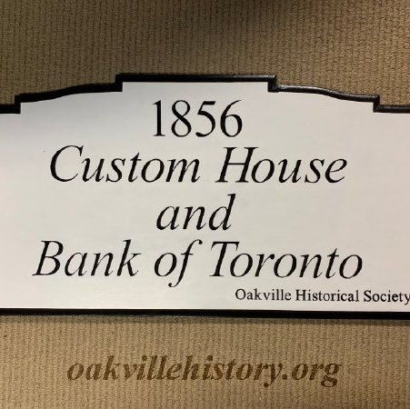 Custom House Plaque (8 Navy Street), 2020