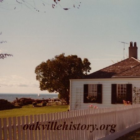 212 Front Street, 1991