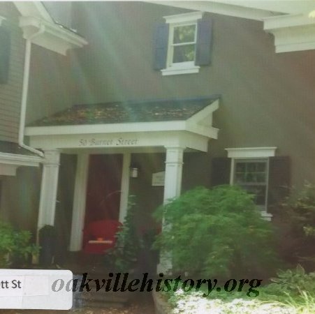 Burnet Street #050
