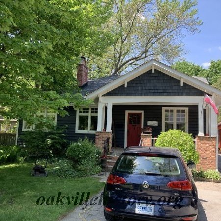 Lakeshore Road East #0395