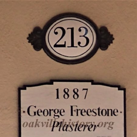 213 Reynolds Street plaque