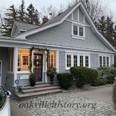 Lakeshore Road East #0389