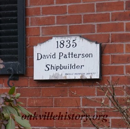 19 Navy Street plaque